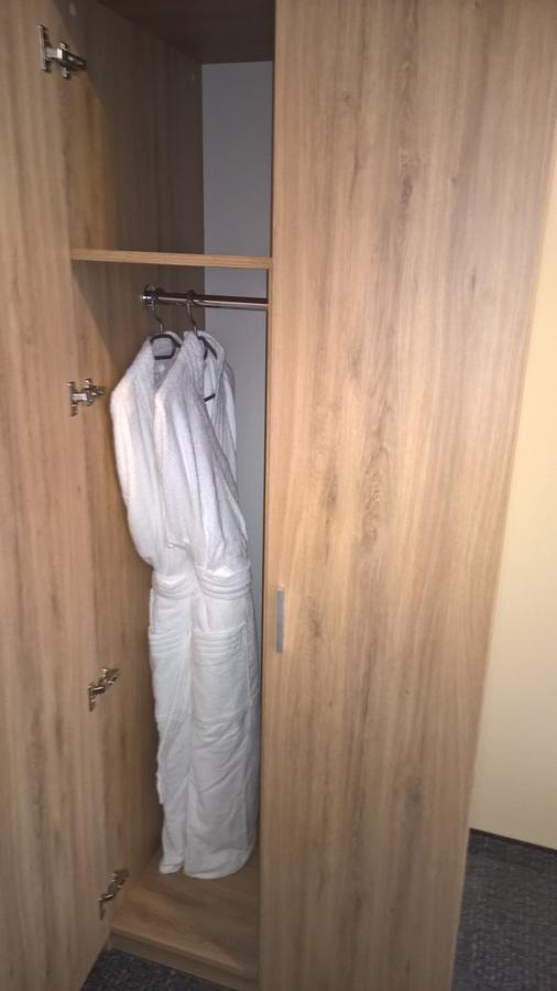 Old Town Trio Hostel Rooms Вильнюс Экстерьер фото